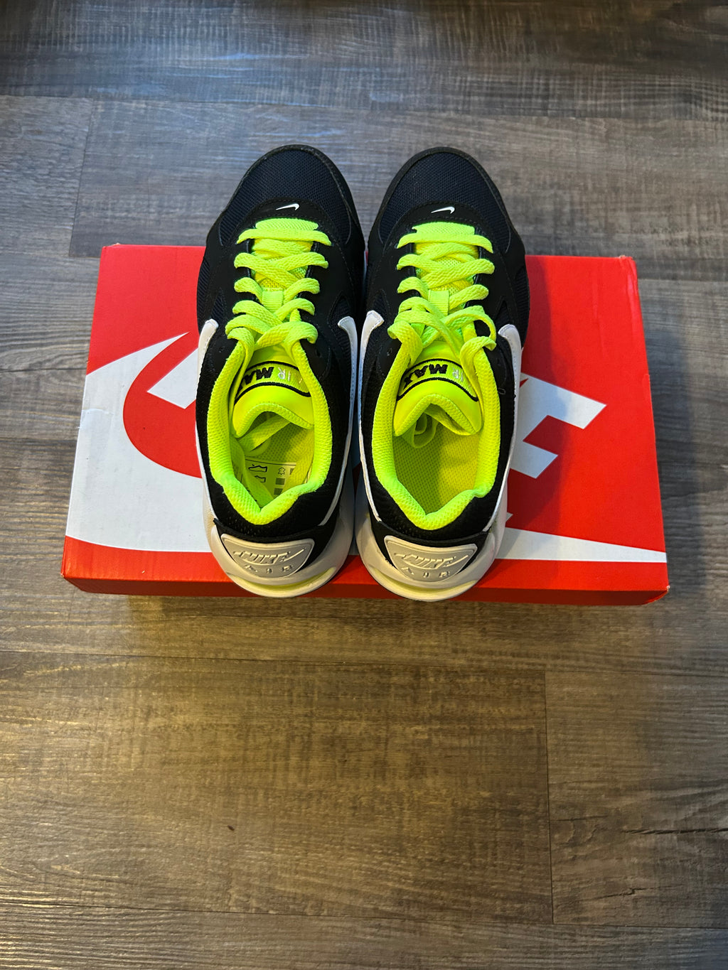 Nike Air Max Ivo Support Low Top Black