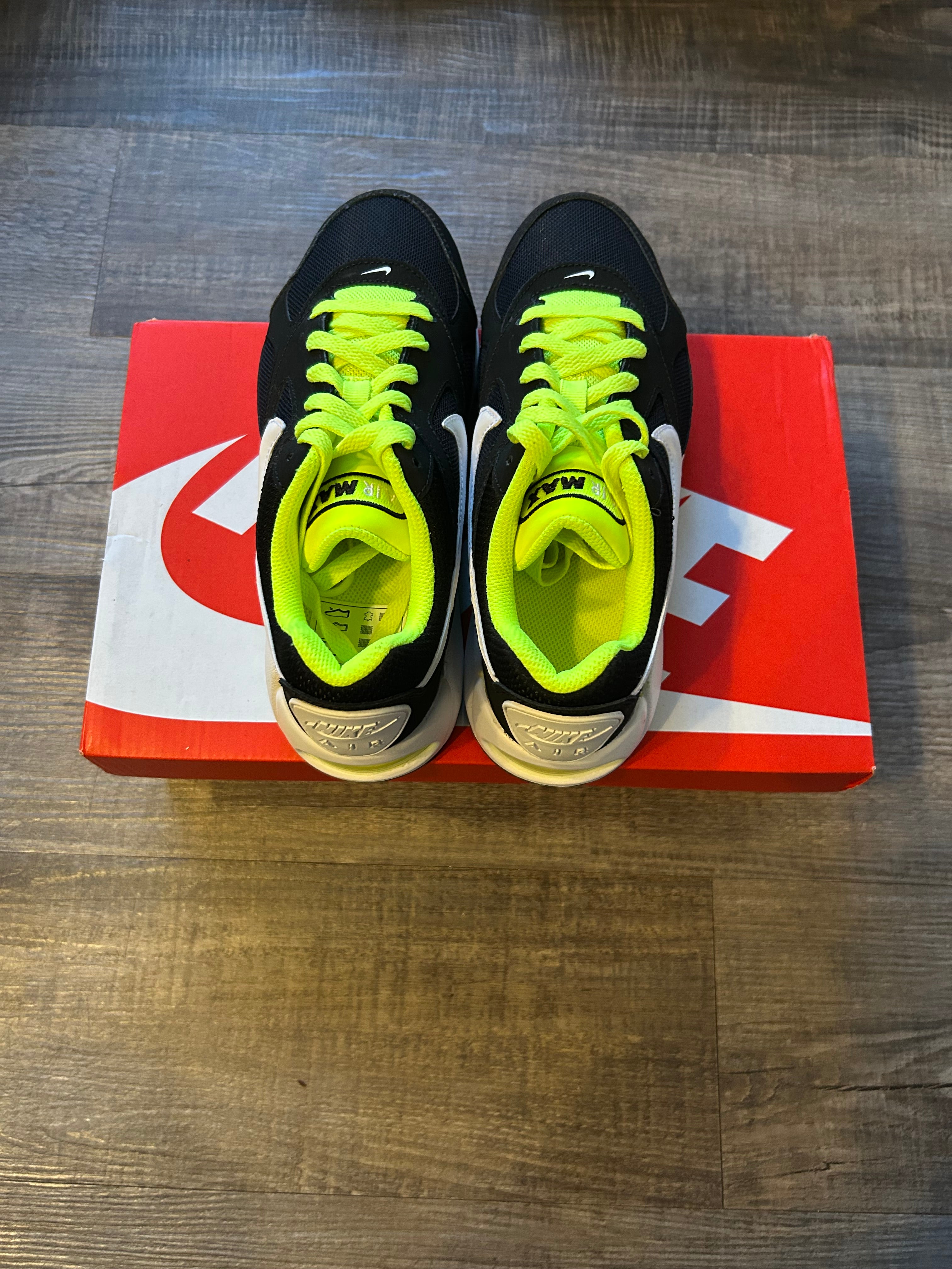 Nike Air Max Ivo Support Low Top Black