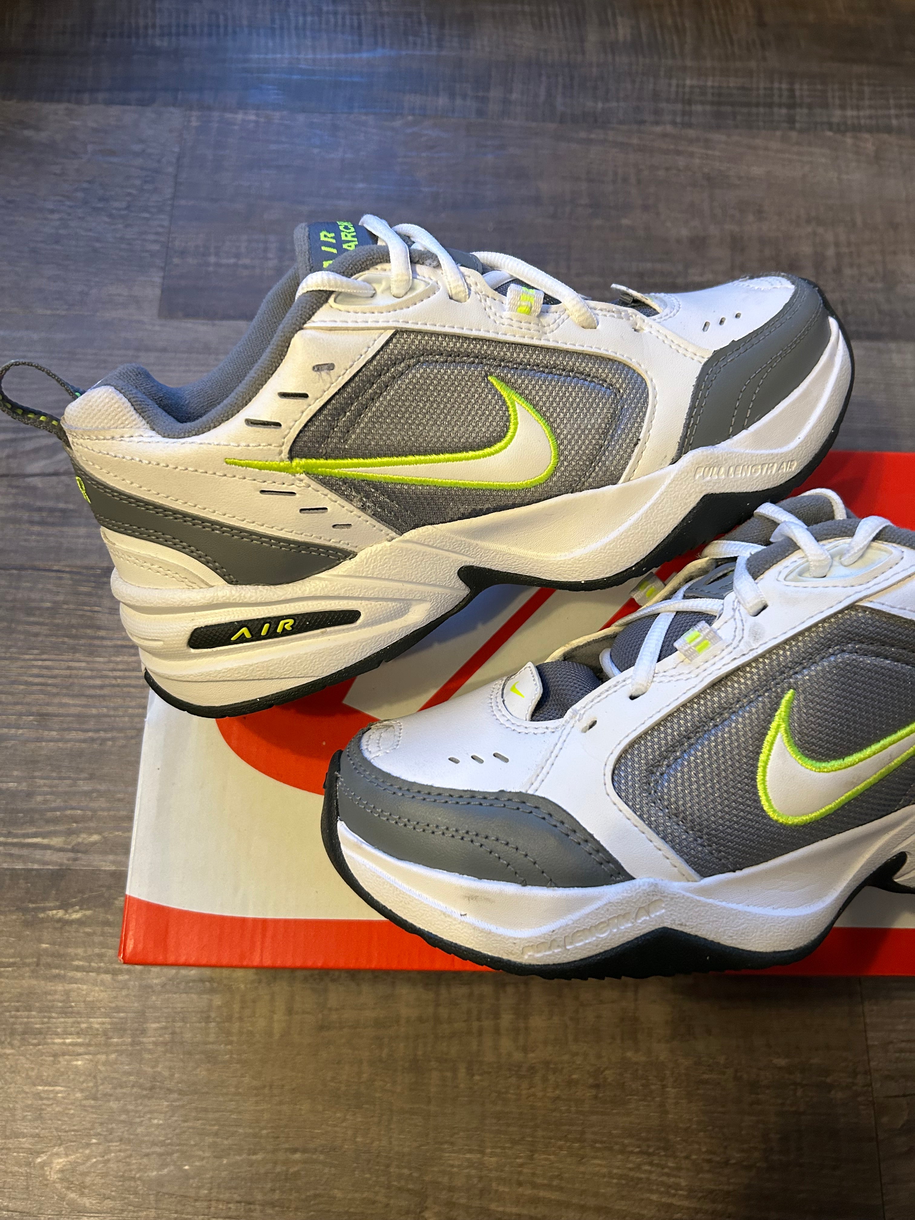 Nike air Monarch           Grey/Anthracite